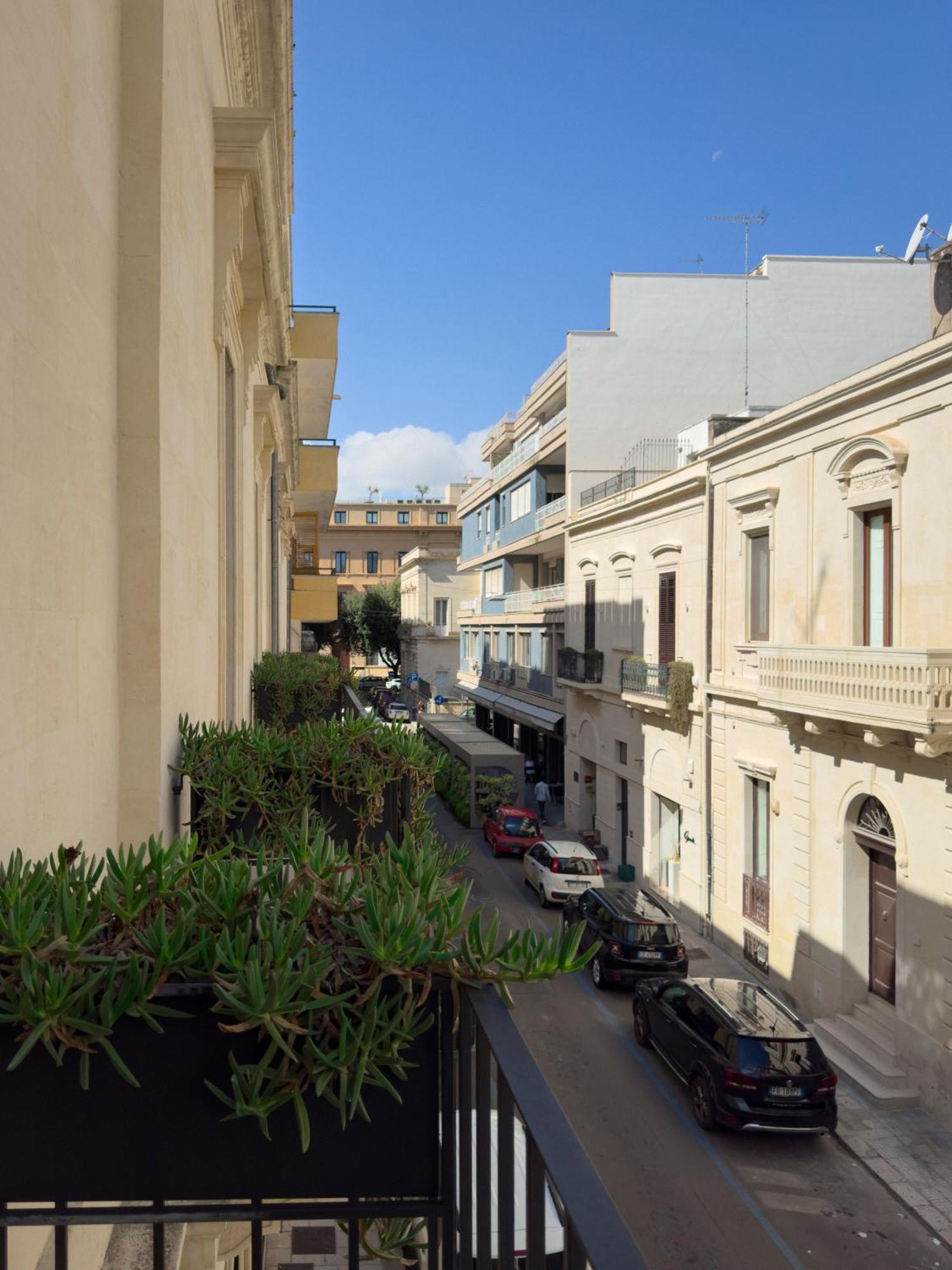Casa 300Mila Ξενοδοχείο Λέτσε Εξωτερικό φωτογραφία